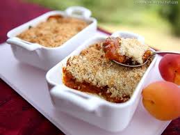 Crumble Aux Abricots Recette En 2020 Crumble Abricot Recette Crumble Pomme Crumble
