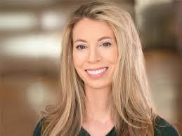 Robin Hitt's Instagram, Twitter & Facebook