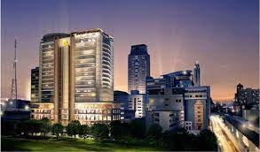 แต่อีกมิติใหม่ที่จะเห็นการเปลี่ยนแปลงของโรงพยาบาลจุฬาฯ คือ ด้านบริการผ่านอาคารภูมิสิริมังคลานุสรณ์ โดย ศ.นพ.รื่นเริง ลีลานุกรม รอง. à¸ª à¸• à¸™à¸£ à¹€à¸§à¸Šà¸à¸£à¸£à¸¡ à¹‚à¸£à¸‡à¸žà¸¢à¸²à¸šà¸²à¸¥à¸•à¸³à¸£à¸§à¸ˆ Posts Facebook