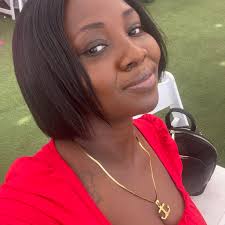 I really admire Kuami Eugene. Forget about the fact that Richie has done a  peace song with 'Yen Ara Asaase Ni' before. After all, it's not Richie's  original peace, too. That Ephraim