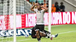 Confira as datas e resultados dos jogos do vitória, escolha o campeonato e confira. Saulo Mineiro Brilha E Ceara Bate O Vitoria No Castelao Veja Como Foi O Jogo Jogada Diario Do Nordeste