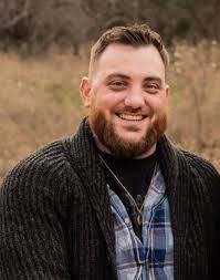 Dan Lance's Instagram, Twitter & Facebook