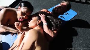 Take It Deep Lauren & Parris - EPORNER - BBC ass action!