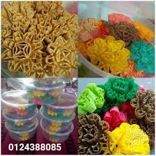 2 cawan santan (santan kara saya guna di campur dengan 2 cawan air dan disukat semula ambil 2 cawan sahaja. Resepi Kuih Loyang Pedas Rangup