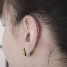 The Helix Tattoo Is Instagram S New Fave Ink Trend Fashion Magazine