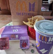 The bts meal goes on sale wednesday in the united states after being announced in april. Mcdonald S Bts Meal Launches In India