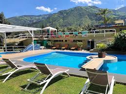 Puedes encontrar hostels y hoteles en baños de agua santa con desayuno incluido, wifi, resorts all inclusive y todo lo que necesites para tener una estadía placentera en esas vacaciones que siempre soñaste. Paquete Alojamiento Mas Desayuno Y Actividades En La Hermosa Cuidad De Banos De Agua Santa Trafficamerican