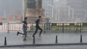 Siz de kendi şehrinizi özelleştirin! Hava Nasil Olacak Istanbul Hava Durumu Istanbul Da Hortum Son Dakika Haberleri