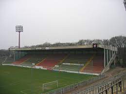 Nachdem der kfc uerdingen an einer stadiongesellschaft kein interesse mehr hat, soll die grotenburg für die 3. Grotenburg Stadion Wikipedia