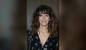 Personne visiblement puisqu'hier, mercredi 22 janvier, elle est devenue la plus grande maestro de l'histoire de n'oubliez pas les paroles, le célèbre jeu musical animé quotidiennement par nagui et diffusé sur france 2. Magali Ripoll De N Oubliez Pas Les Paroles Les Auditeurs De Vivacite L Entendent Tous Les Jours Sans Le Savoir Video Dailymotion