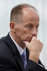 US official urges ASEAN to stand up to China in sea row