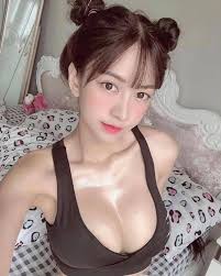 Lê bống lộ ảnh thật ngoài đời. Tiktoker Le Bá»'ng Lá»™ Clip Nong Full Link 18 Khong Che Má»›i Nháº¥t