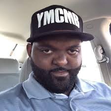 Chris Feaster's Instagram, Twitter & Facebook