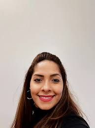 36 versus 46 ! 💪🏼 #lestweforget The past gives you lessons. The present  gives you opportunities. #reclaimyourlife #reclaimyourhealth #weightloss  fatlossjourney #musclegains