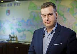 Павлов стал мэром в декабре 2020 года, победив на выборах в качестве кандидата от партии «оппозиционная платформа — за жизнь». Gfc Aby7uqmswm