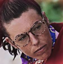 Genevieve Stark's Instagram, Twitter & Facebook