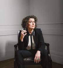 Alex polizzi (born alessandra maria luigia anna polizzi di sorrentino;45 28 august 1971) is an english hotelier, businesswoman, and television personality and presenter. Alex Polizzi A Most Unlikely Sex Bomb London Evening Standard Evening Standard