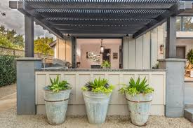 Let us help you design & build your dream outdoor kitchen and create your backyard oasis 75 Beautiful Farmhouse Outdoor Kitchen Design Houzz Pictures Ideas July 2021 Houzz