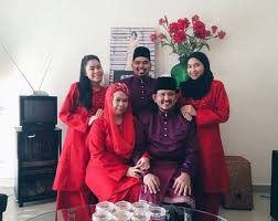 Bunuh rakan kerana sering tanya bila kereta nak siap. Ibu Ajak Datang Rumah Kalau Berani Nak Pikat Sissy Imann Video Mstar