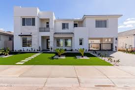 Homes for Sale Under $586486