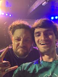 What's upppp!!! I'm Keith, I'm 23, single, learning to play guitar 🤘🔥 i  listen to lorna shore , signs of the swarm, Chelsea grin, many more, im a  roadie and wanna make