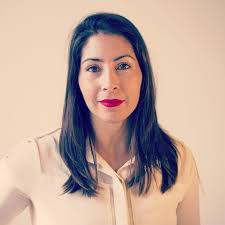 Amanda Bender's Instagram, Twitter & Facebook