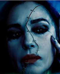 How to create a halloween makeup look?