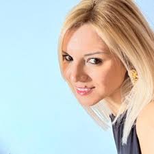 Jennifer Roca (@Jennifer_Roca)