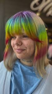 Kim Dibble's Instagram, Twitter & Facebook