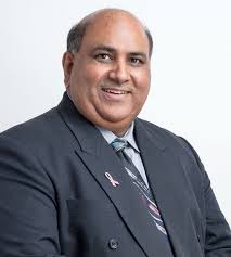 His work was painstaking and very conscientious, but without structural changes he could only assist pockets of students. Dato Thasleem Mohamed Ibrahim Prof Dato Dr Che Musa Che Omar Unikl Business School Mohammed Mo Ibrahim Founded Celtel International In 1998 One Of The First Mobile Phone Companies