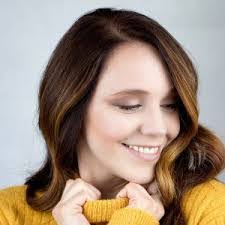 Charlotte Dillard's Instagram, Twitter & Facebook