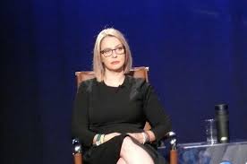 Aștept să se termine această descreierare. Maria Coman Cu Adevarat Despre Har Iubire Si Vindecare Facebook