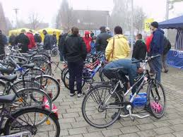 20 Jahre Fahrrad Flohmarkt In Lemwerder Der Adfc Bremen Nord Ist Am 11 April Wieder Dabei Adfc Bremen