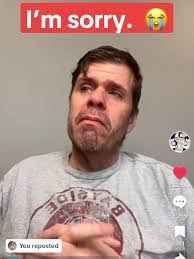 Justin Hilton's Instagram, Twitter & Facebook