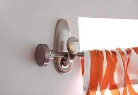 If You Need An Easy Way To Hang A Curtain Rod Use Command Hooks Home Decor Hacks Simple Decor Hanging Curtain Rods
