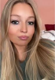 Beverly Ballou's Instagram, Twitter & Facebook