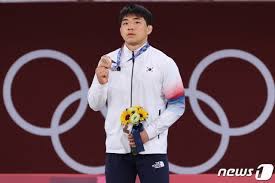 조구함 (수원시청)은 26일 중국 후허하오터 이너 몽골리안 스타디움에서 열린 대회 마지막 날 남자. Ym7vsbtsejyv4m