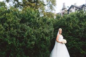 Together, ulrike, andrea and nina combine their love for the special, particularly with regard to design, fashion, art and innovative ideas. Soll Ich Mein Hochzeitskleid Verkaufen Schweizer Hochzeitsblog Mademoiselle No More