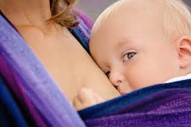 Stillen Im Tragetuch Und Stillen In Der Babytrage Babyartikel De Magazin