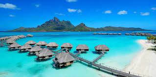 Sea side, reception, swimming pool and other public areas enjoy a white sandy beach and a breathtaking view of the turquoise lagoon. Die 5 Besten 5 Sterne Hotels In Bora Bora 2021 Mit Preisen