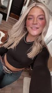 Desiree Dodson's Instagram, Twitter & Facebook