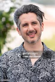 174 photos et images haute résolution de Marc Salem