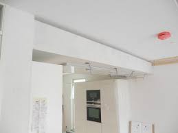 verlaagd plafond in de keuken met ingebouwde spotjes demaklussen plafond verlaagd plafond keuken plafonds