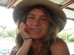 Pop! Crack! Explode!: A Tale of Stones and Seeds: McVeigh, Barbara, Arce,  Andrejka: 9780998911106: Amazon.com: Books