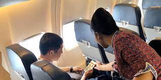 Pramugari garuda indonesia ramah, pintar, cantik, dan smart. Video Viral Pramugari Lion Air Tenangkan Bayi Saat Bertugas Begini Ceritanya Halaman All Kompas Com