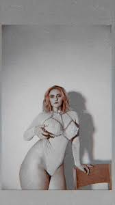 Lindolina Onlyfans Nude Gallery Leaks - Sorry Mother