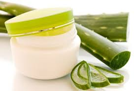Die wirkstoffe von aloe vera, gurke und minze verstärken sich gegenseitig, wenn sie diese aloe vera gesichtsmaske selber machen. Gesichtsmaske Selber Machen 6 Rezepte Fur Verschiedene Hauttypen Beauty Hacks Skincare Dry Skin Patches Moisturizing Body Wash
