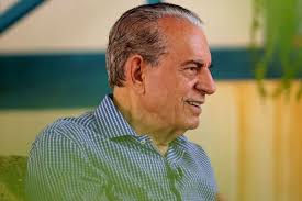 Iris Rezende mantém boa pressão arterial e respira de forma espontânea