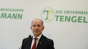 Zuletzt trat grishin mitte 2020 in erscheinung, als er seine kalifornische villa „chateau of riven rock. Ein Jahr Ohne Karl Erivan Haub Der Tengelmann Clan Bricht Auseinander Wirtschaft Tagesspiegel