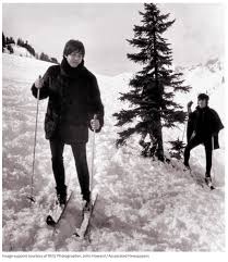 (en) john lennon, su bfi film & tv database, british film institute. Help Beatles Blog